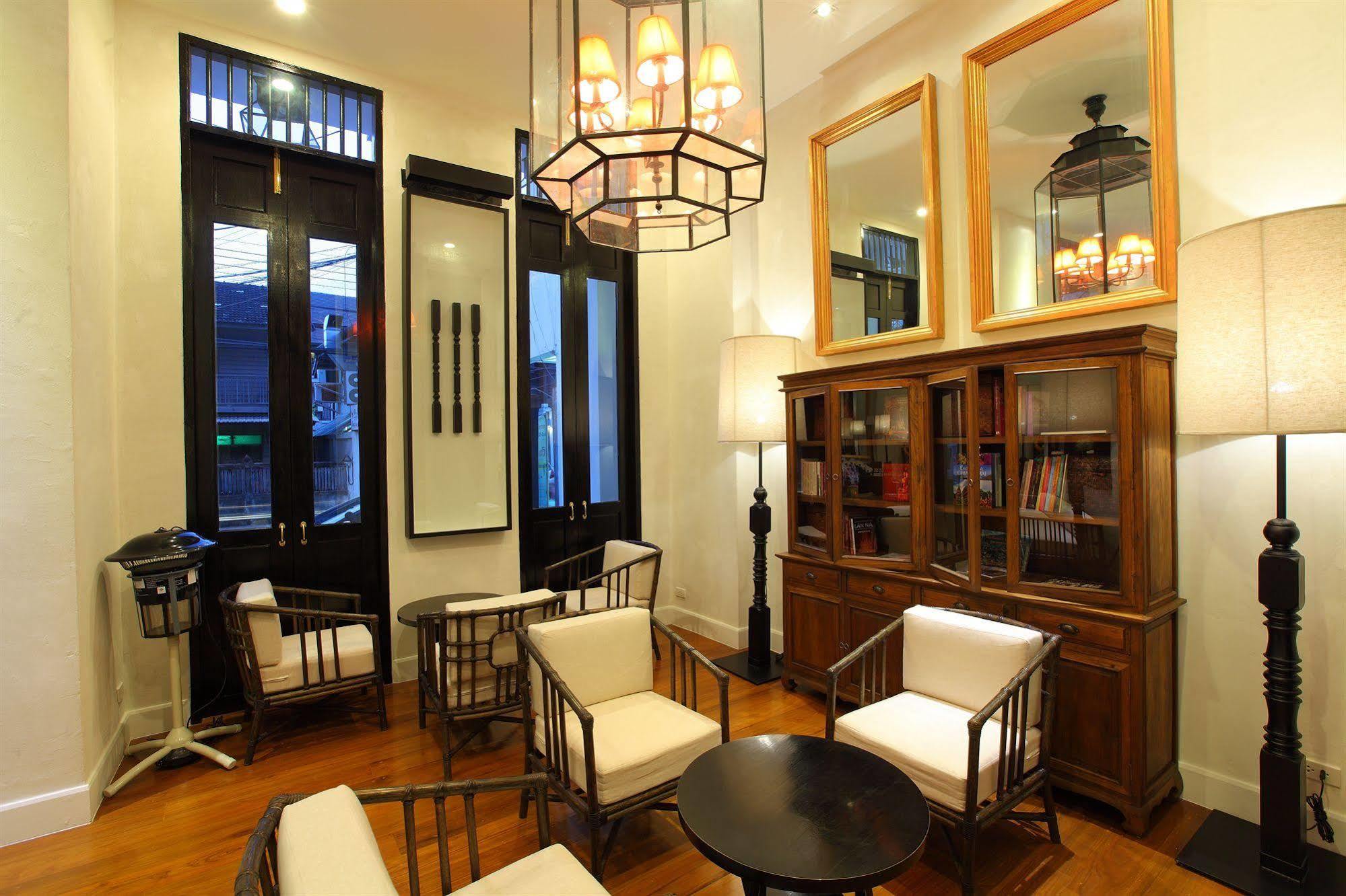 99 The Gallery Hotel- Sha Extra Plus Chiang Mai Exterior photo