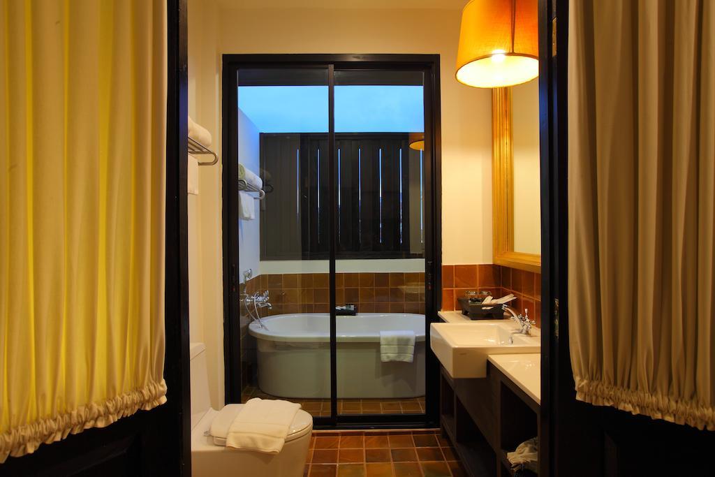 99 The Gallery Hotel- Sha Extra Plus Chiang Mai Exterior photo